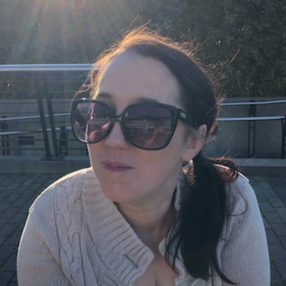 Meet your Posher, Andrea - Picture 1 of 1